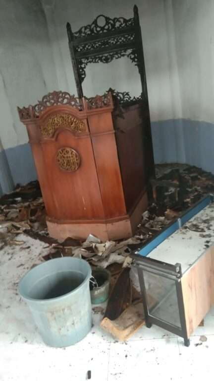 Aceh Herald - Dinihari Jumat, Plafond di Atas Mimbar Masjid Mujiatul ...