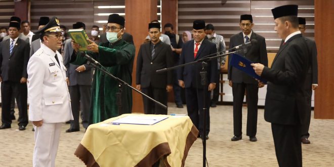 Acehherald.com - Dilantik Pj Gub Achmad Marzuki, Bakri Siddiq Sah Jadi ...